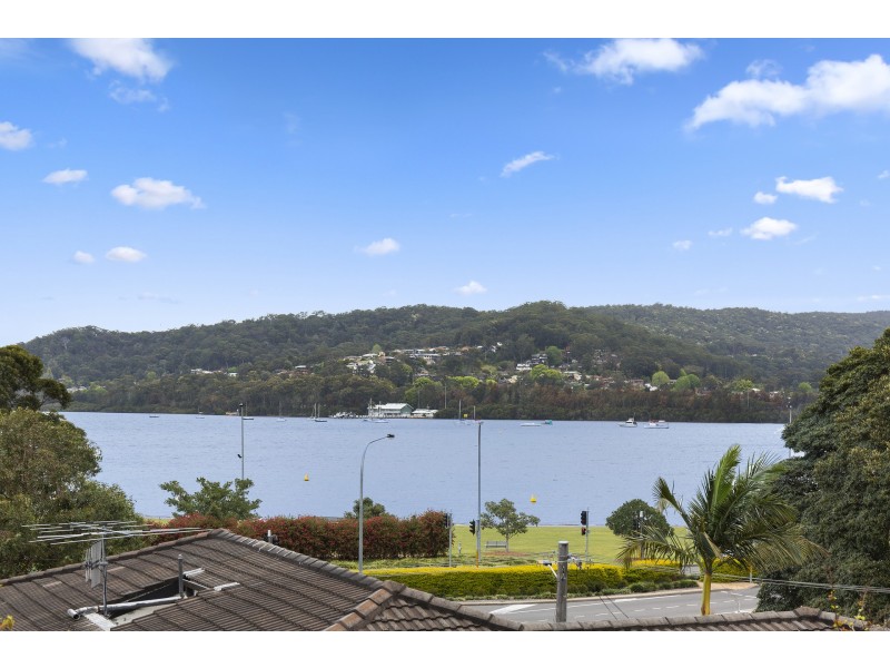 11/2-4 Mulkarra Avenue, Gosford NSW 2250
