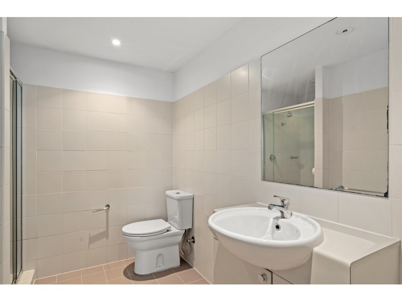 103/80 John Whiteway Drive, Gosford NSW 2250