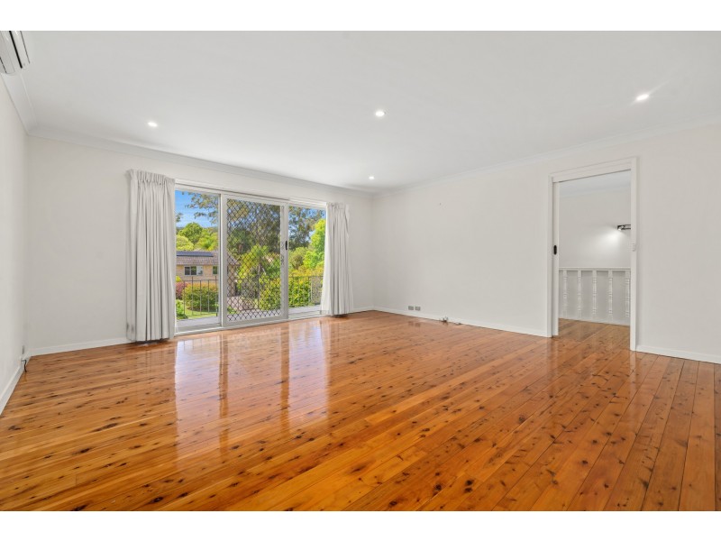 16 Small Street, Wyoming NSW 2250