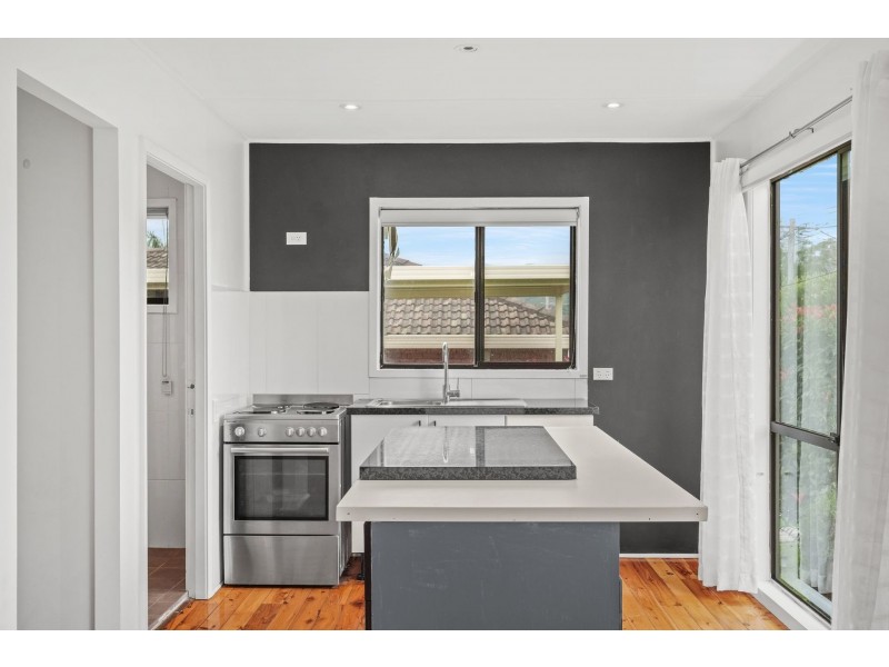 22 Sunset Street, Wyoming NSW 2250