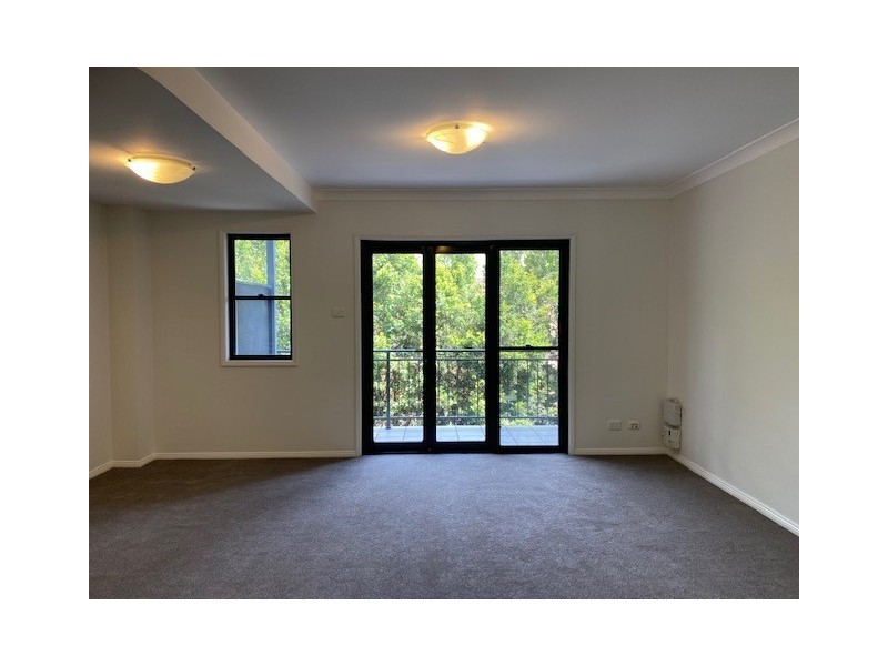 3/7 Broadview Avenue, Gosford NSW 2250