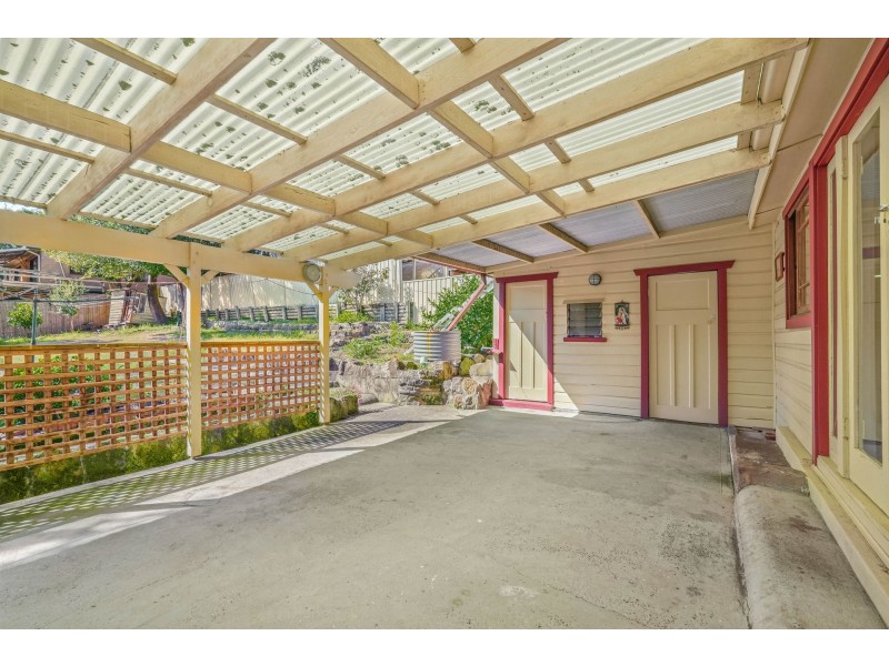 201 Gertrude Street, North Gosford NSW 2250