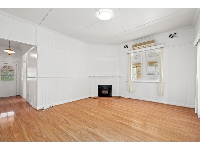 201 Gertrude Street, North Gosford NSW 2250