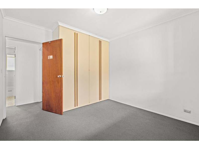 1/16 Pemell Street, Wyoming NSW 2250