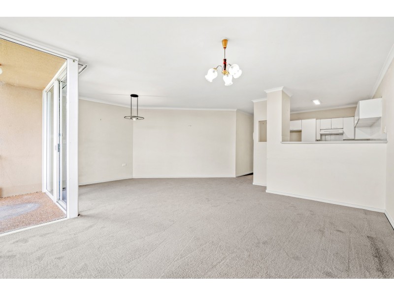 43/91-95 John Whiteway Drive, Gosford NSW 2250