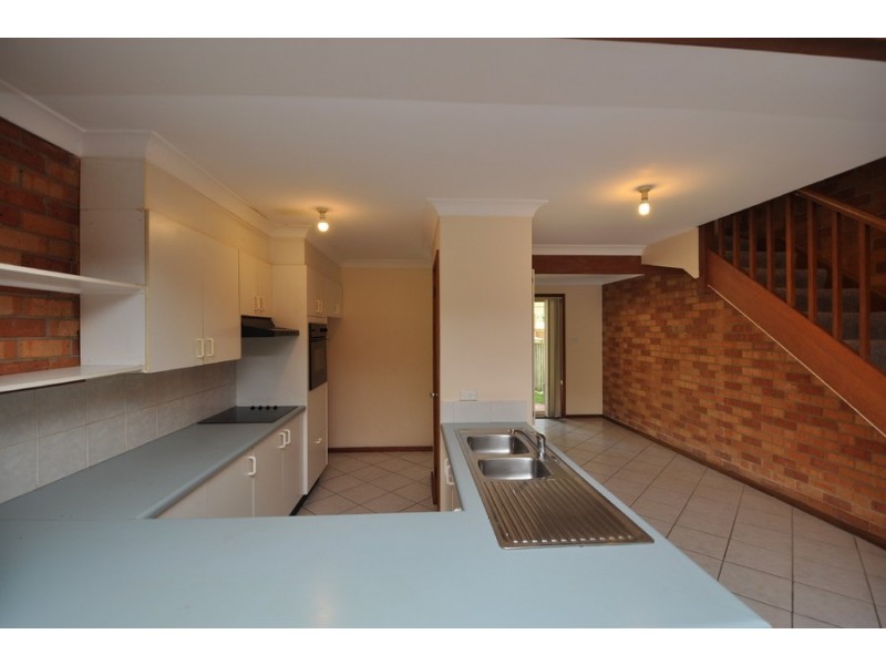 10/10-12 Albert Street, Ourimbah NSW 2258