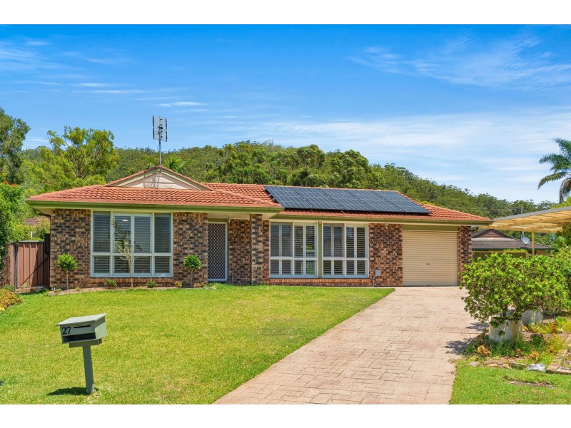 27 Greenlee Street, Green Point NSW 2251