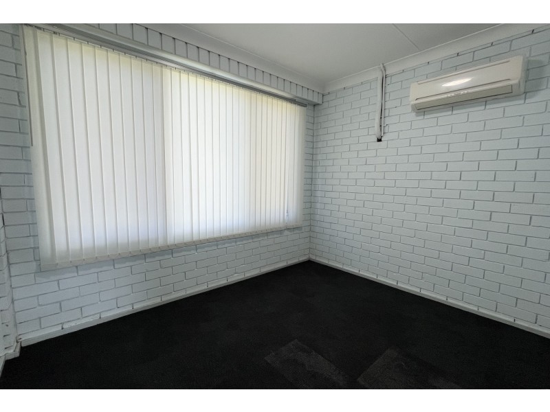 218 Brisbane Water Drive, Point Clare NSW 2250