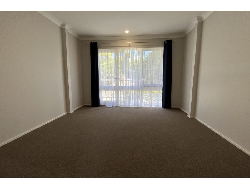 218 Brisbane Water Drive, Point Clare NSW 2250