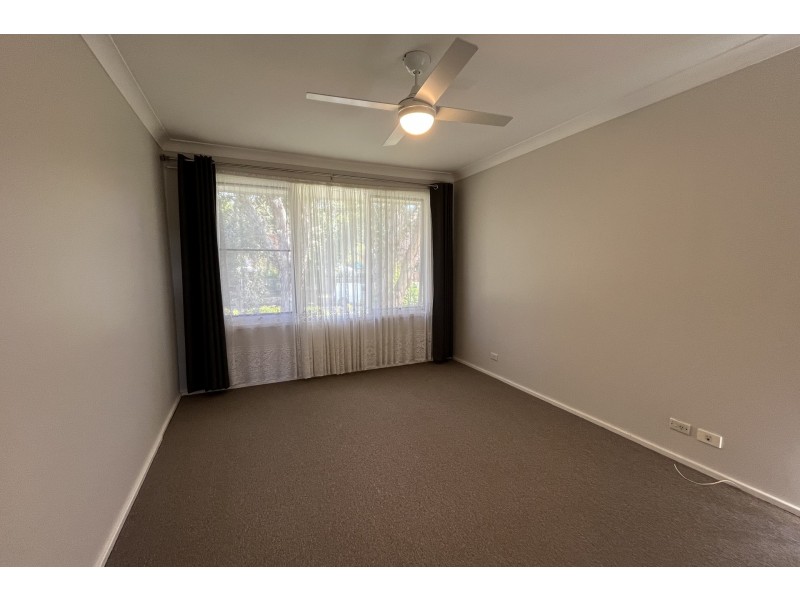 218 Brisbane Water Drive, Point Clare NSW 2250