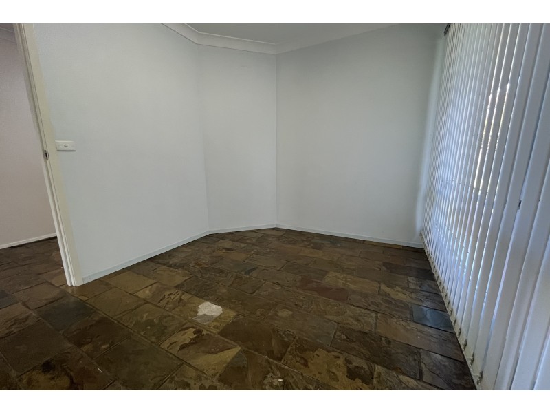 218 Brisbane Water Drive, Point Clare NSW 2250