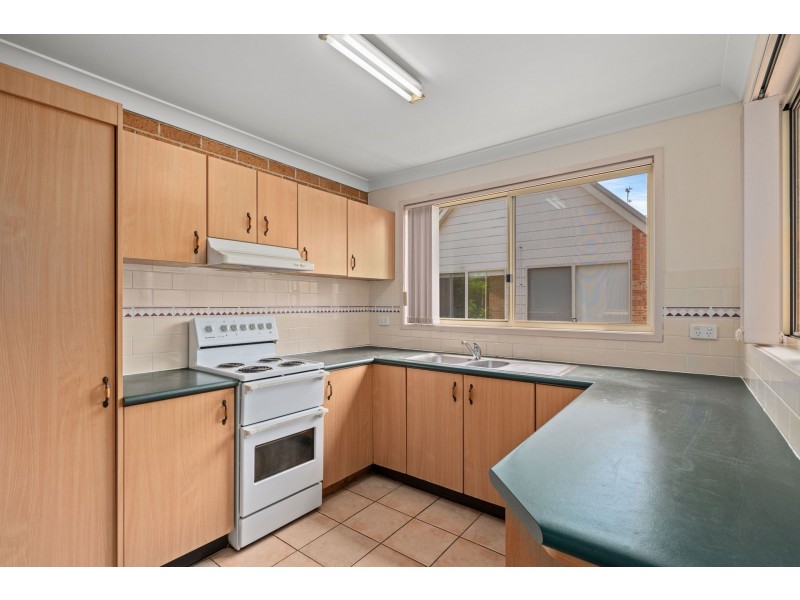4/22 Hely Street, Gosford NSW 2250