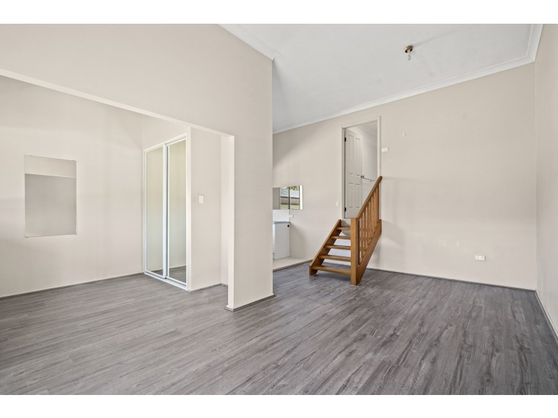 2a Bellbowrie Avenue, Narara NSW 2250