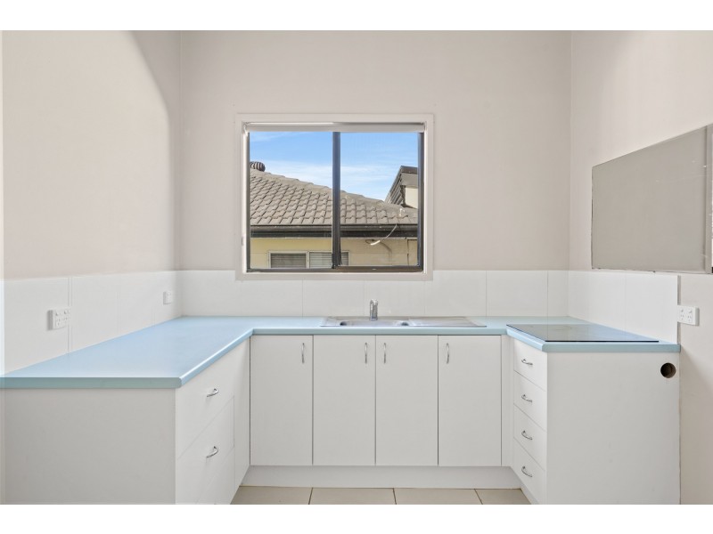 2a Bellbowrie Avenue, Narara NSW 2250