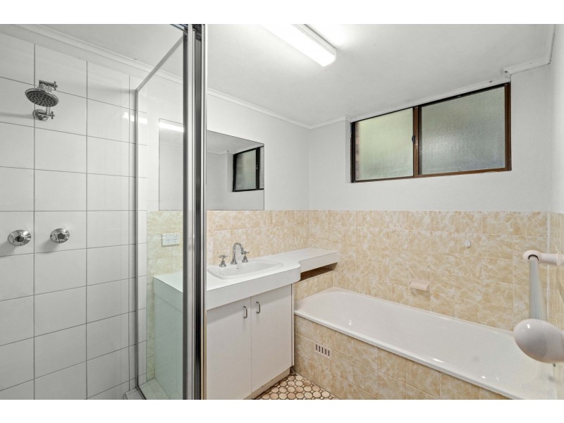 1/144 Faunce Street, Gosford NSW 2250