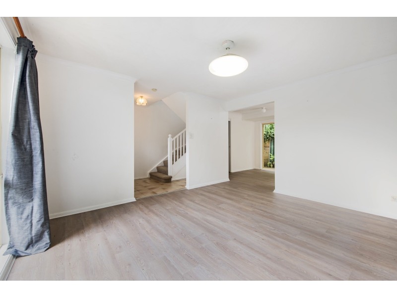 3/8a Wilhelmina Street, Gosford NSW 2250