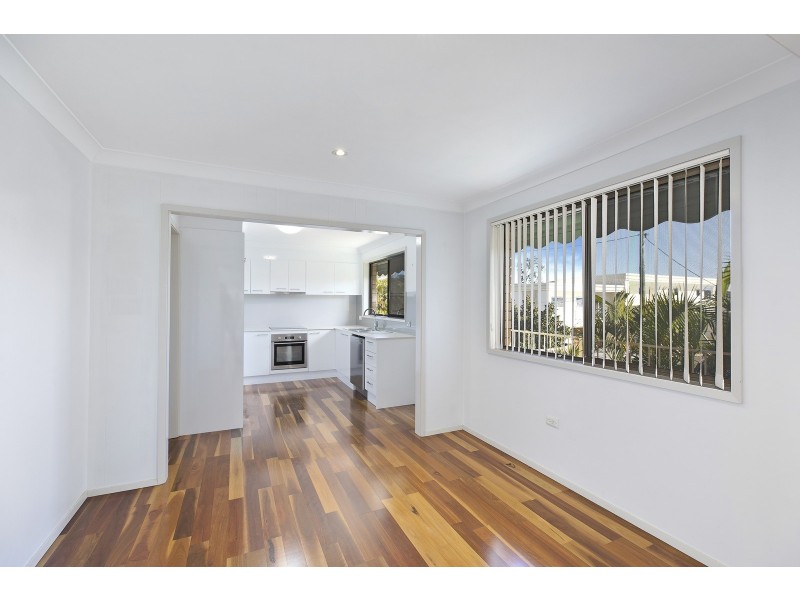 255a Avoca Drive, Green Point NSW 2251