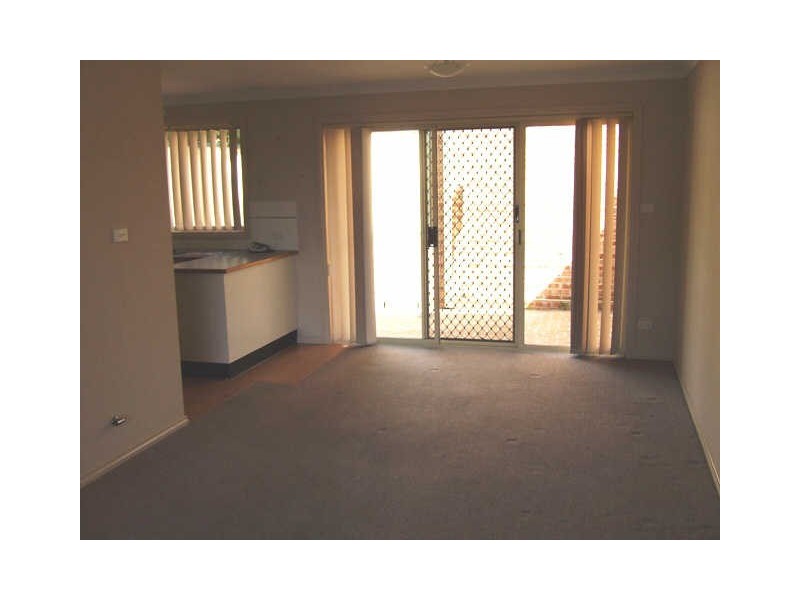 2/53 Beane Street, Gosford NSW 2250