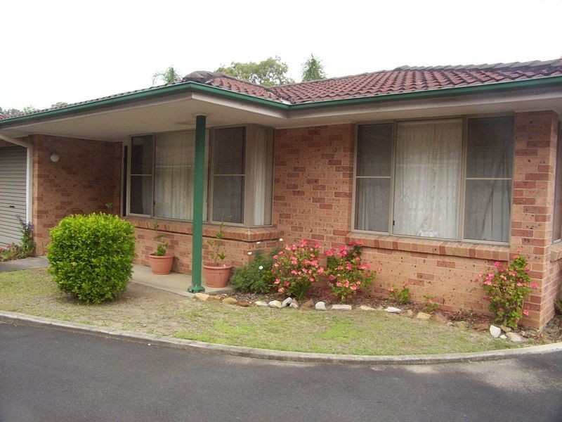 8/207 Albany Street, Point Frederick NSW 2250
