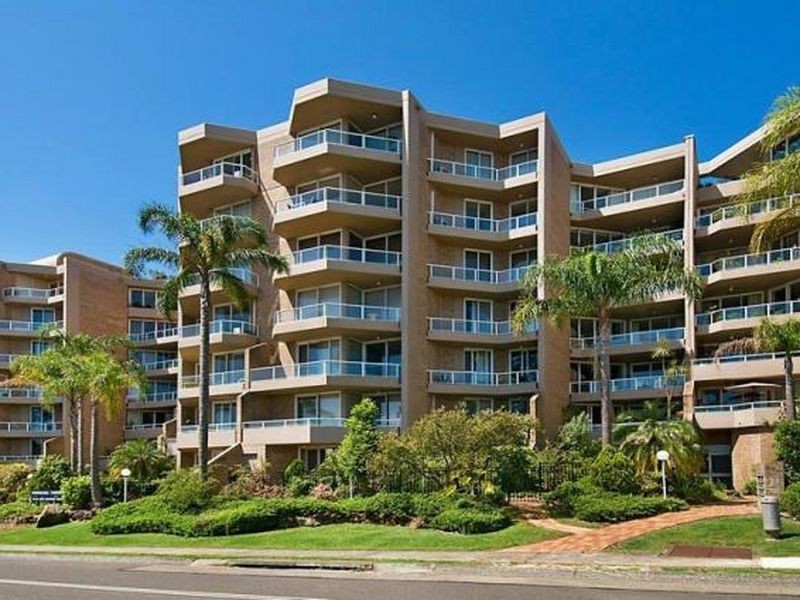 35/91-95 John Whiteway Drive, Gosford NSW 2250