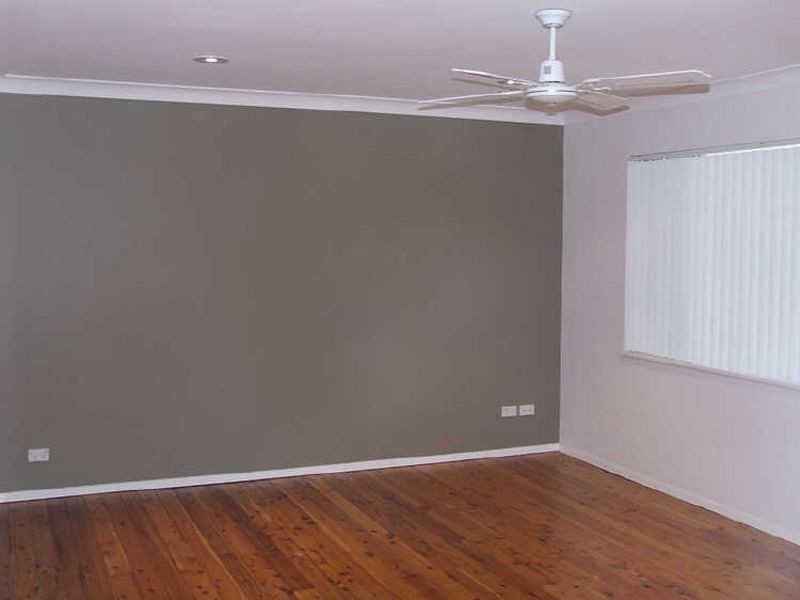 32 Beaumont Avenue, Wyoming NSW 2250