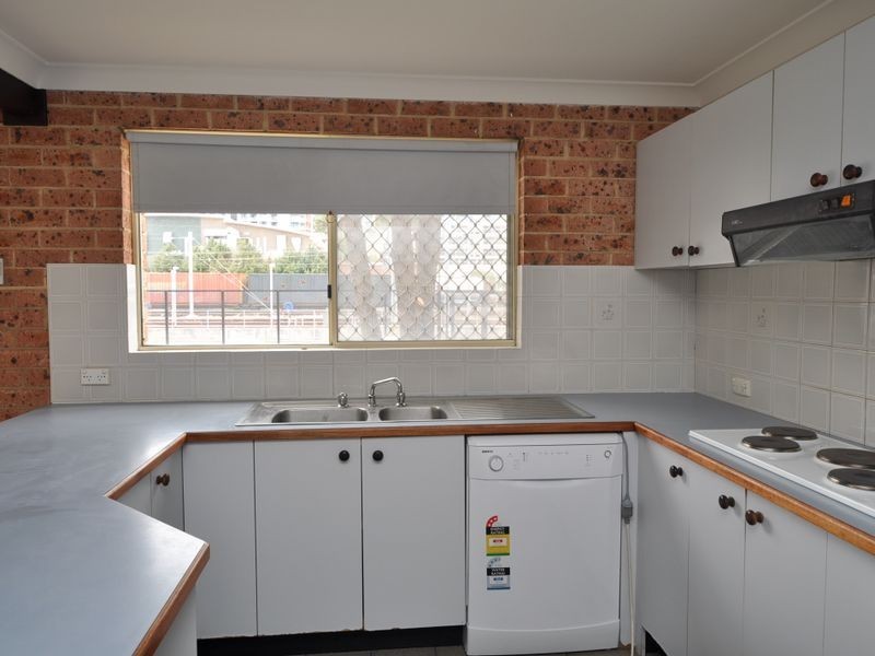 1/56 Showground Road, Gosford NSW 2250