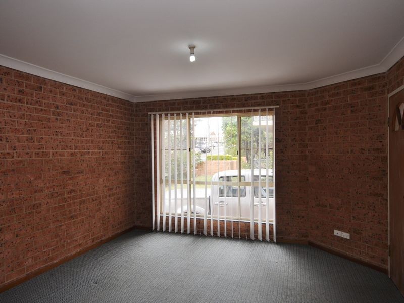 1/56 Showground Road, Gosford NSW 2250