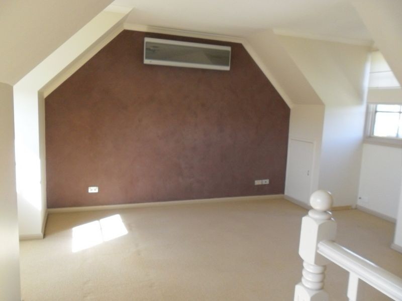 2/12 Duke Street, Point Frederick NSW 2250