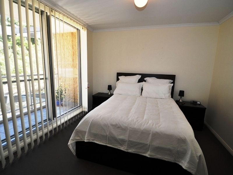 232/80 John Whiteway Drive, Gosford NSW 2250