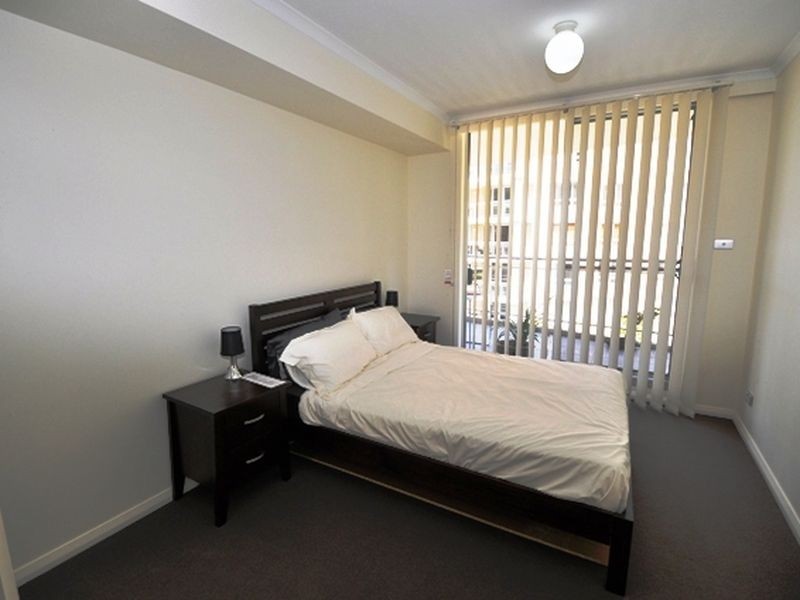 232/80 John Whiteway Drive, Gosford NSW 2250