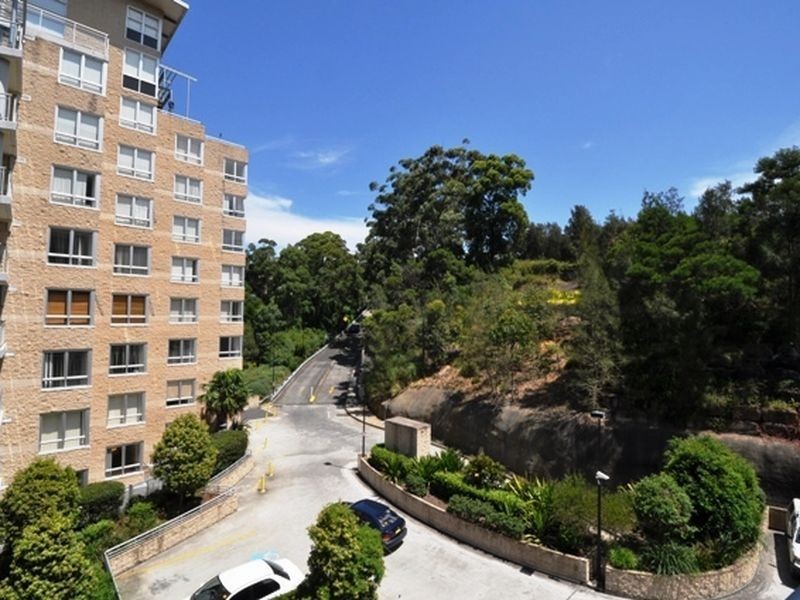 232/80 John Whiteway Drive, Gosford NSW 2250