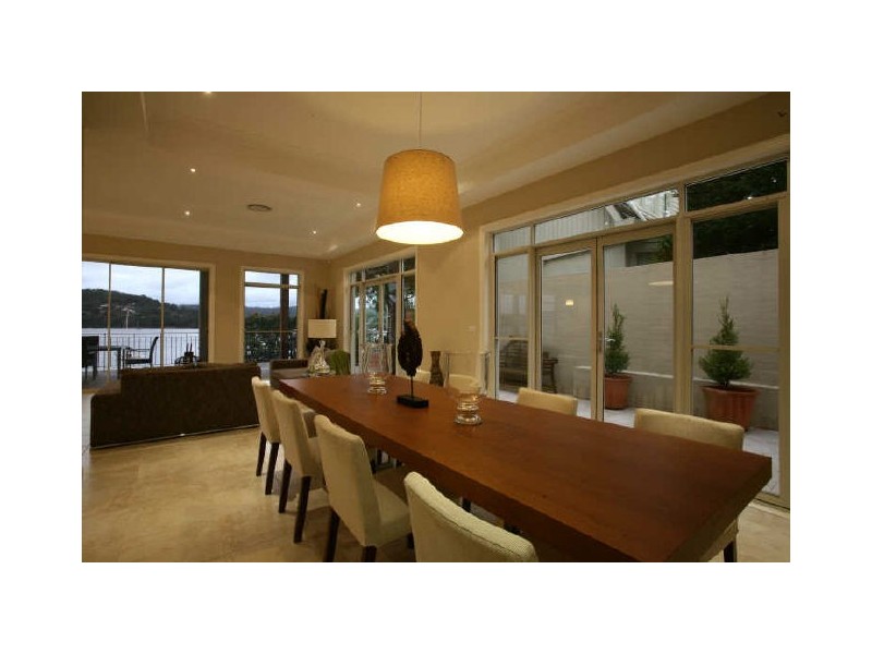 Point Frederick NSW 2250