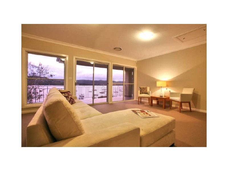 Point Frederick NSW 2250