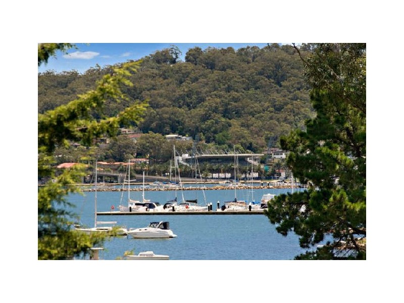 Point Frederick NSW 2250