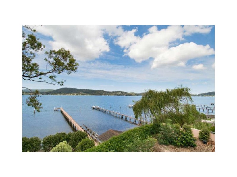 Point Frederick NSW 2250