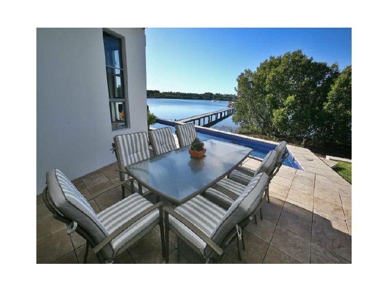 Point Frederick NSW 2250