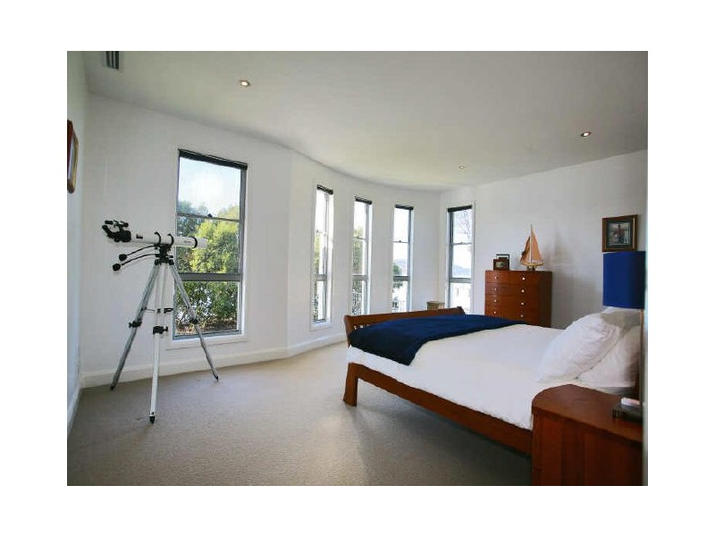 Point Frederick NSW 2250