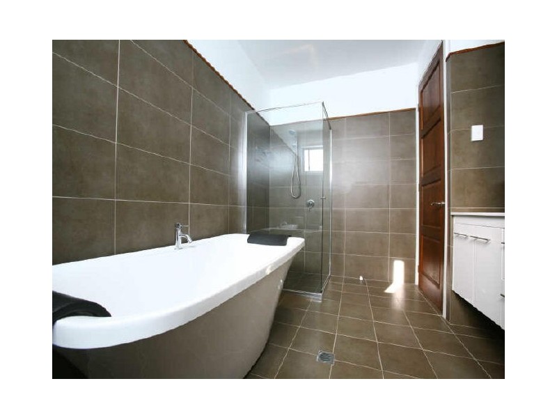 Point Frederick NSW 2250