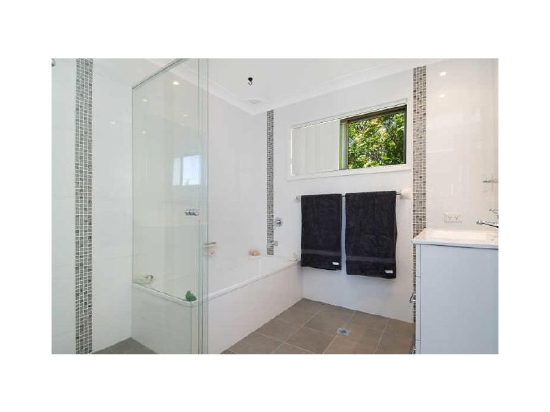 Point Frederick NSW 2250