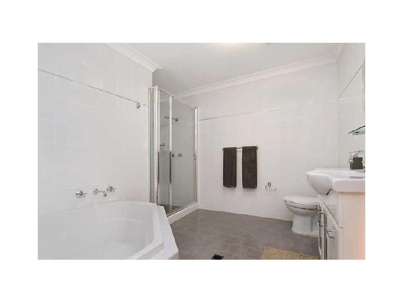 Point Frederick NSW 2250