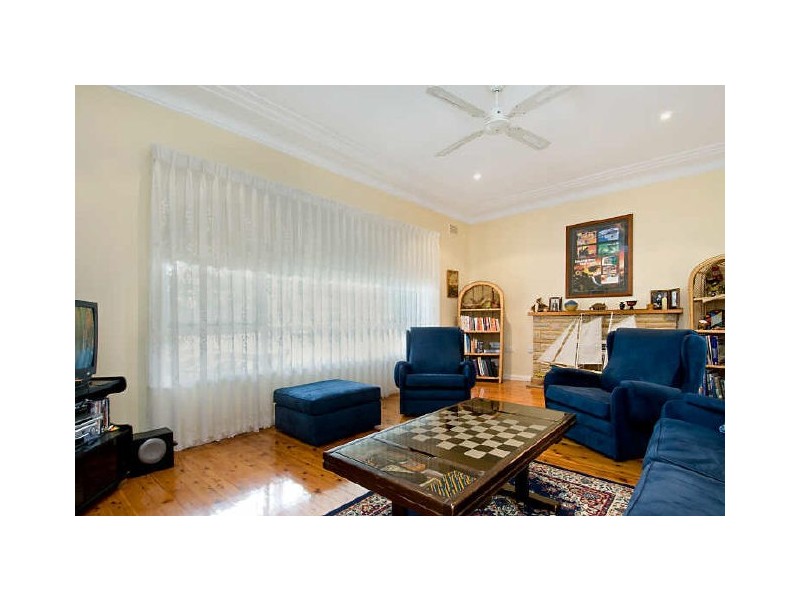 Point Frederick NSW 2250