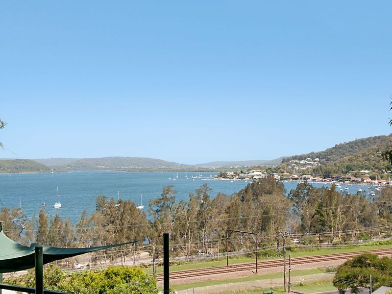 2 Thomas Street, Tascott NSW 2250