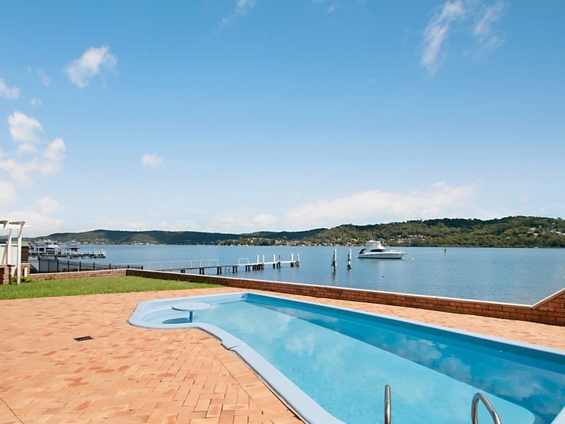 Point Frederick NSW 2250