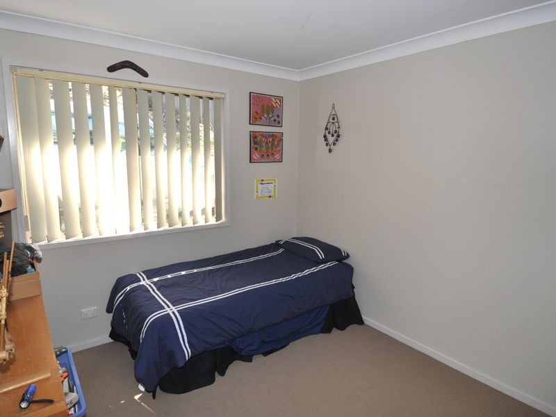 27 Oakglen Road, North Gosford NSW 2250