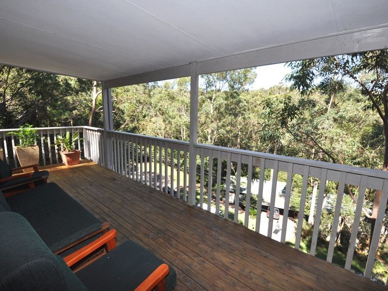 27 Oakglen Road, North Gosford NSW 2250