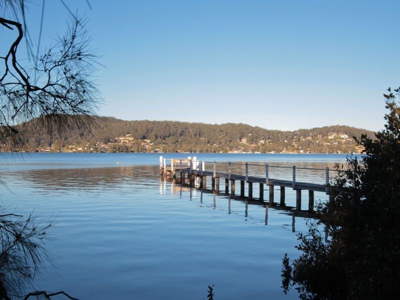 19 Albany Street, Point Frederick NSW 2250