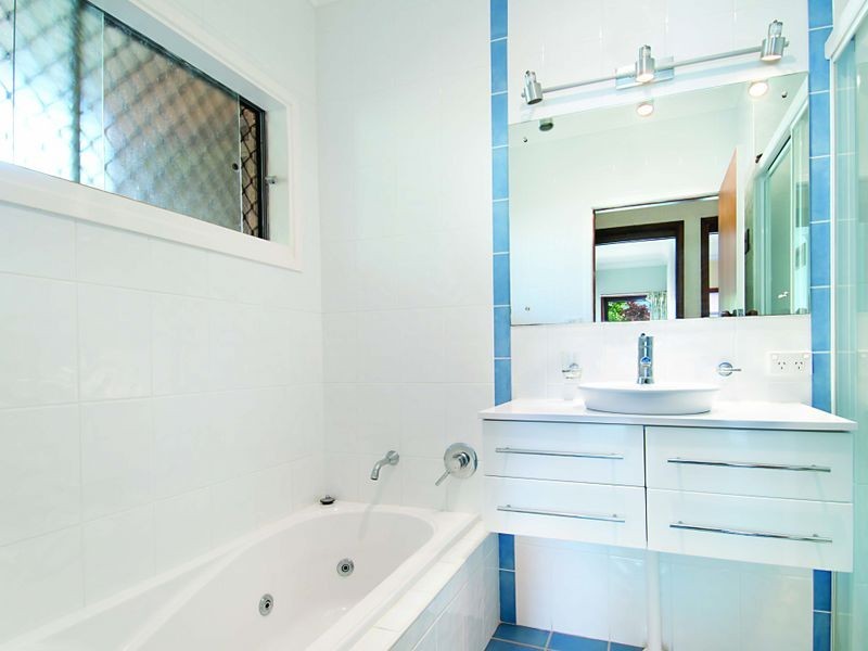 Point Frederick NSW 2250