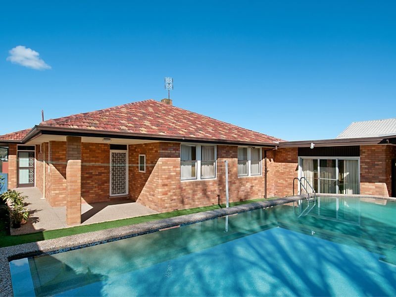 35 Caroline Street, East Gosford NSW 2250