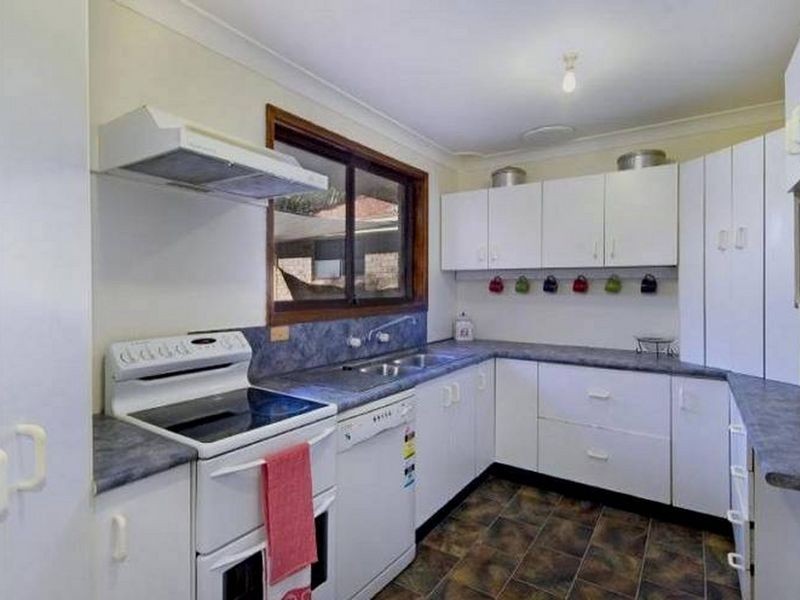 6 Stachon Street, North Gosford NSW 2250