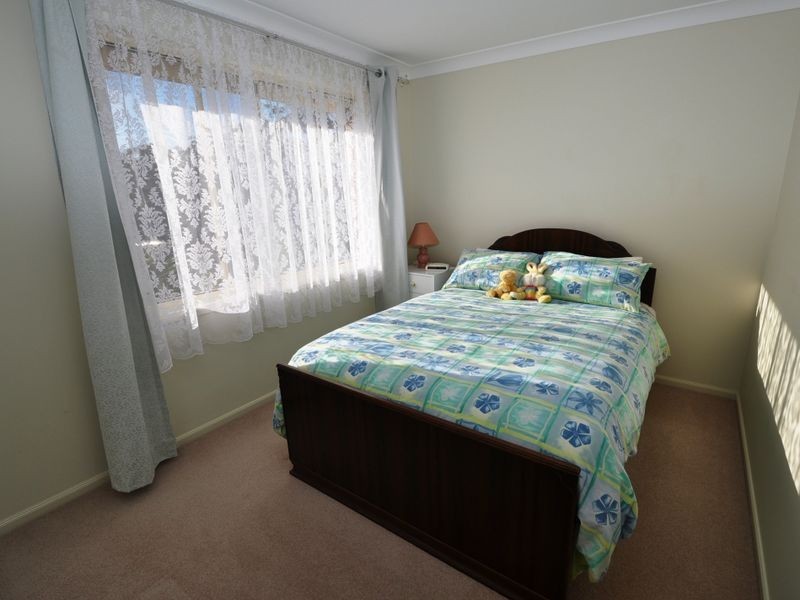 74 Holcombe Avenue, Narara NSW 2250